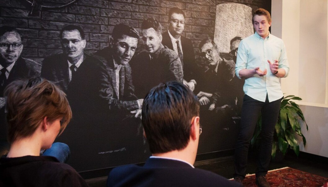 Ole C. Loftesnes i Smart Cylinders presenterer på en intern pitchekonkurranse i New York. Ole C. Loftesnes i Smart Cylinders presenterer på en intern pitchekonkurranse i New York.