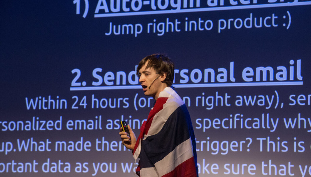 Growth hacker Vincent Dignan, også kalt Vince Clancy, underviste i i "street smart" markedsføring og salg under The Shift-konferansen. Foto: GRY TRAAEN Growth hacker Vincent Dignan, også kalt Vince Clancy, underviste i i "street smart" markedsføring og salg under The Shift-konferansen. Foto: GRY TRAAEN