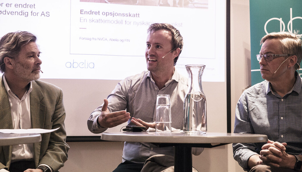 Styreleder Tom Pike i Vaccibody gründer Vegard Vik i Kolonial.no og daglig leder Karl-Christian Agerup i Oslotech i debatt om opsjonsskatt. Foto: Per-Ivar Nikolaisen Styreleder Tom Pike i Vaccibody gründer Vegard Vik i Kolonial.no og daglig leder Karl-Christian Agerup i Oslotech i debatt om opsjonsskatt. Foto: Per-Ivar Nikolaisen