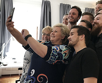 Du vet valgkampen har begynt når statsministeren besøker hardtarbeidende gründere, tar selfie og leker i ballrommet