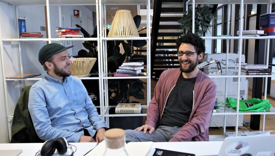 SOCIUS: Frode Jensen og Daniel Butler i Socius. Blant 685 søkere er de én av 102 selskaper som i dag får investering fra Google. Photo: Lucas Weldeghebriel