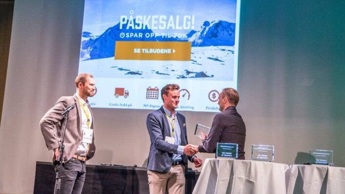 Future of Business 2017. Milrab vant prisen for årets logistikkopplevelse. Fra venstre Daglig leder Lars Andreas G. Aglen og gründer Finn Magnus Torall. Foto: Privat. Future of Business 2017. Milrab vant prisen for årets logistikkopplevelse. Fra venstre Daglig leder Lars Andreas G. Aglen og gründer Finn Magnus Torall. Foto: Privat.