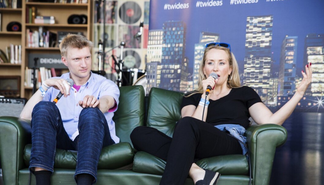 Geir Engdahl og Vibeke Fængsrud under The Waterfront Ideas på Øyafestivalen. Foto: Per-Ivar Nikolaisen Geir Engdahl og Vibeke Fængsrud under The Waterfront Ideas på Øyafestivalen. Foto: Per-Ivar Nikolaisen
