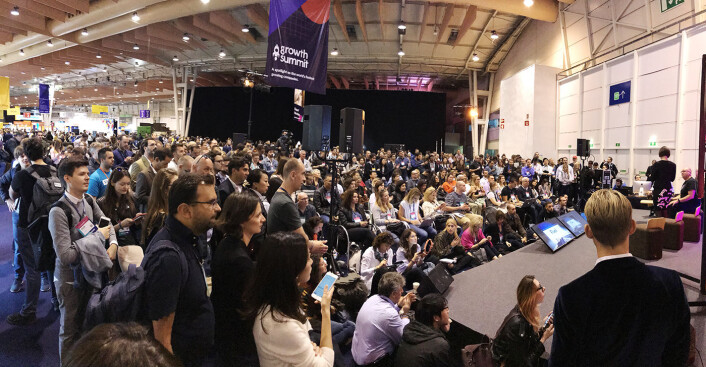 Det var godt oppmøte da Thomas Walle i Unacast holdt sitt innlegg under Web Summit. Det var godt oppmøte da Thomas Walle i Unacast holdt sitt innlegg under Web Summit.