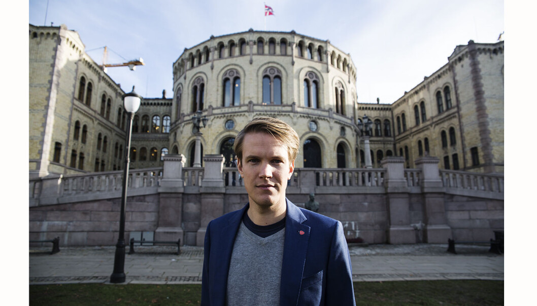 Torstein Tvedt Solberg i Arbeiderpartiet vil bedre forslaget til opsjonsskatt. Foto: Per-Ivar Nikolaisen Torstein Tvedt Solberg i Arbeiderpartiet vil bedre forslaget til opsjonsskatt. Foto: Per-Ivar Nikolaisen
