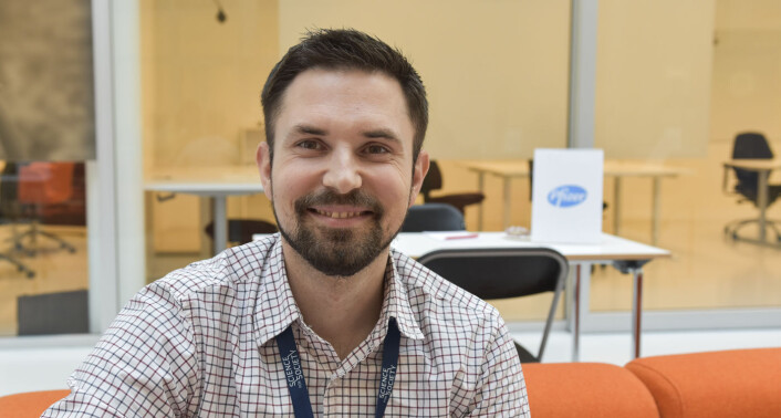 Matthew Good skriver doktorgrad om kommersialisering av forskning, og håper at den på sikt kan gi større kunnskap om hvordan universitetene best kan hjelpe studenter å få forskningen ut i samfunnet. Foto: Benedicte Tandsæther-Andersen Matthew Good skriver doktorgrad om kommersialisering av forskning, og håper at den på sikt kan gi større kunnskap om hvordan universitetene best kan hjelpe studenter å få forskningen ut i samfunnet. Foto: Benedicte Tandsæther-Andersen