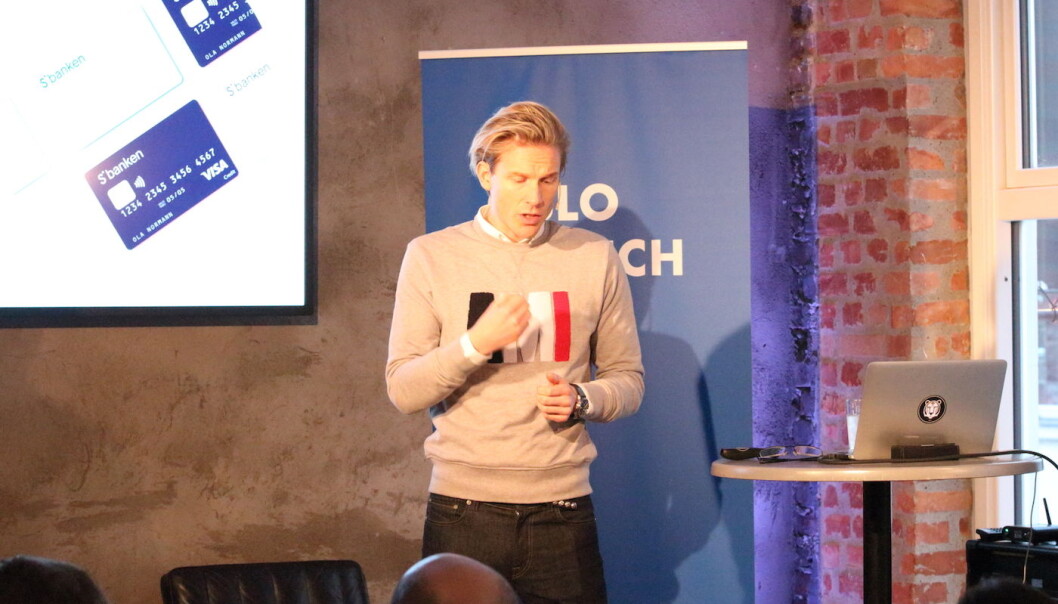 CDO Christoffer O. Hernæs fra S’Banken presenterer selskapets open banking-strategi (Foto: Johannes Jakobsen). CDO Christoffer O. Hernæs fra S’Banken presenterer selskapets open banking-strategi (Foto: Johannes Jakobsen).