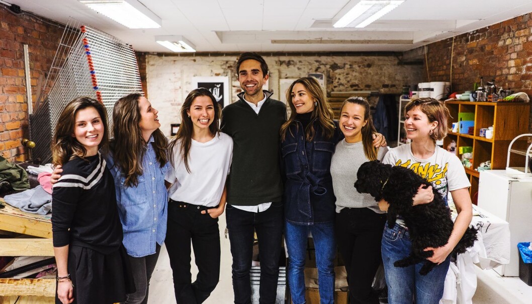 Tise-teamet, fra venstre: Rebecca Sophia Moe, Anna Hognestad, Silje Aarsæther, Eirik Frøyland Rime, Jenny Skavlan, Emma Martine Lillemo, Mari Nordén (ekstern). Foto: Tise
Tise-teamet, fra venstre: Rebecca Sophia Moe, Anna Hognestad, Silje Aarsæther, Eirik Frøyland Rime, Jenny Skavlan, Emma Martine Lillemo, Mari Nordén (ekstern). Foto: Tise