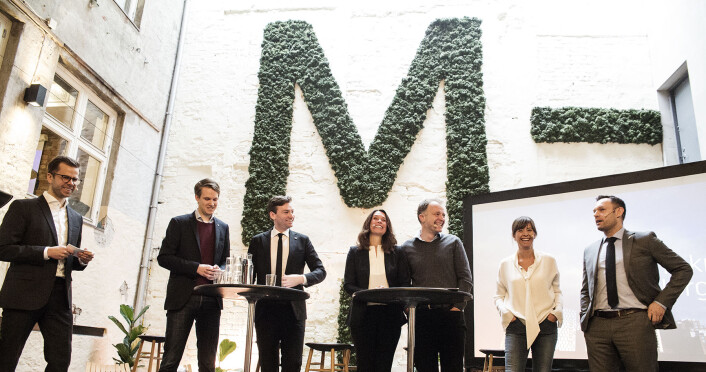 Torstein Tvedt Solberg (AP), Henrik Asheim (H), Hege Skryseth (Kongsberg Digital), Per Einar Dybvik (StartupLab), Heidi Austlid (IKT-Norge) og Torgeir Knag Fylkesnes (SV) var i debatt under fremleggelsen av Telenors rapport Status Teknologi-Norge 2018. Foto: Per-Ivar Nikolaisen Torstein Tvedt Solberg (AP), Henrik Asheim (H), Hege Skryseth (Kongsberg Digital), Per Einar Dybvik (StartupLab), Heidi Austlid (IKT-Norge) og Torgeir Knag Fylkesnes (SV) var i debatt under fremleggelsen av Telenors rapport Status Teknologi-Norge 2018. Foto: Per-Ivar Nikolaisen