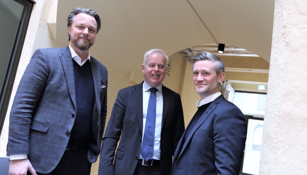 Jarle Holm, CEO i Monner. Tor Kristian Haugland, kommunikasjonsdirektør i Sparebank 1, SR-Bank og David Baum, CEO av FinStart Nordic. Foto: Lucas Weldeghebriel Jarle Holm, CEO i Monner. Tor Kristian Haugland, kommunikasjonsdirektør i Sparebank 1, SR-Bank og David Baum, CEO av FinStart Nordic. Foto: Lucas Weldeghebriel