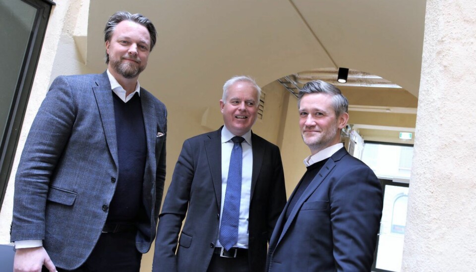 Jarle Holm, CEO i Monner. Tor Kristian Haugland, kommunikasjonsdirektør i Sparebank 1, SR-Bank og David Baum, CEO av FinStart Nordic. Foto: Lucas Weldeghebriel