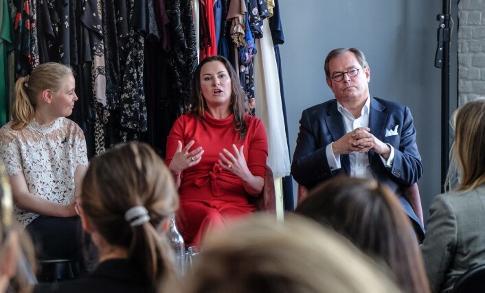 Heidi Aven, grunnlegger av SHE Community - og Knut Brundtland, daglig leder i ABG på Fjongs frokstseminar. Foto: Vilde Mebust Erichsen Heidi Aven, grunnlegger av SHE Community - og Knut Brundtland, daglig leder i ABG på Fjongs frokstseminar. Foto: Vilde Mebust Erichsen