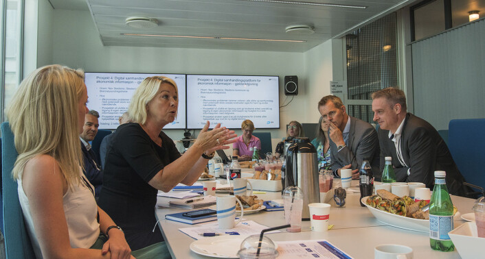 Kommunal- og moderniseringsminister Monica Mæland var svært engasjert i prosjektet Nav Skedsmo presenterte. Foto: Benedicte Tandsæther-Andersen Kommunal- og moderniseringsminister Monica Mæland var svært engasjert i prosjektet Nav Skedsmo presenterte. Foto: Benedicte Tandsæther-Andersen