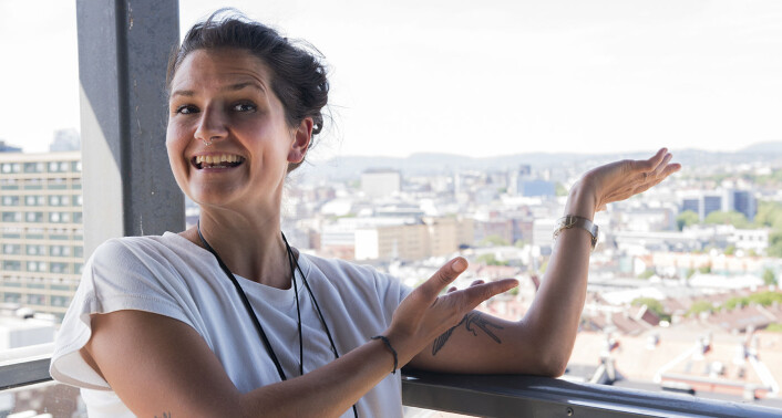 Senta-Rebecca Lürssen er stolt av TSV sin takterrasse, der man kan se store deler av Oslo ovenfra. Foto: Benedicte Tandsæther-Andersen Senta-Rebecca Lürssen er stolt av TSV sin takterrasse, der man kan se store deler av Oslo ovenfra. Foto: Benedicte Tandsæther-Andersen