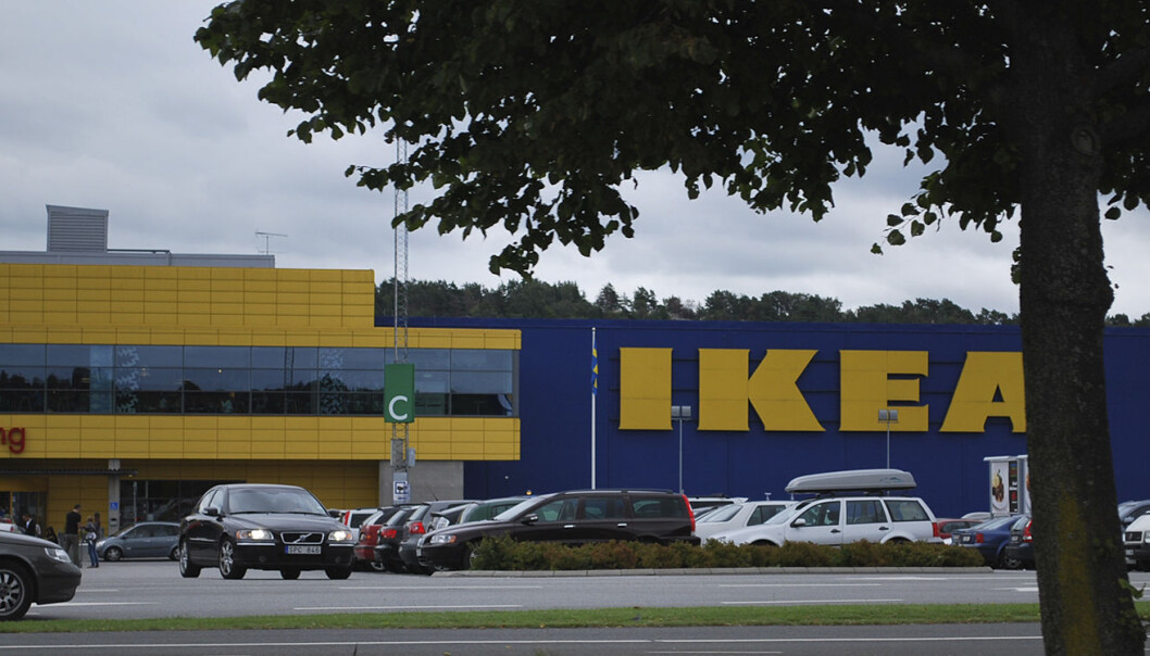 Ikea skal opprette et kontantløst varehus, men kritikere frykter de eksluderer kundegrupper. Foto: Blue Square Thing / Creative Commons Ikea skal opprette et kontantløst varehus, men kritikere frykter de eksluderer kundegrupper. Foto: Blue Square Thing / Creative Commons