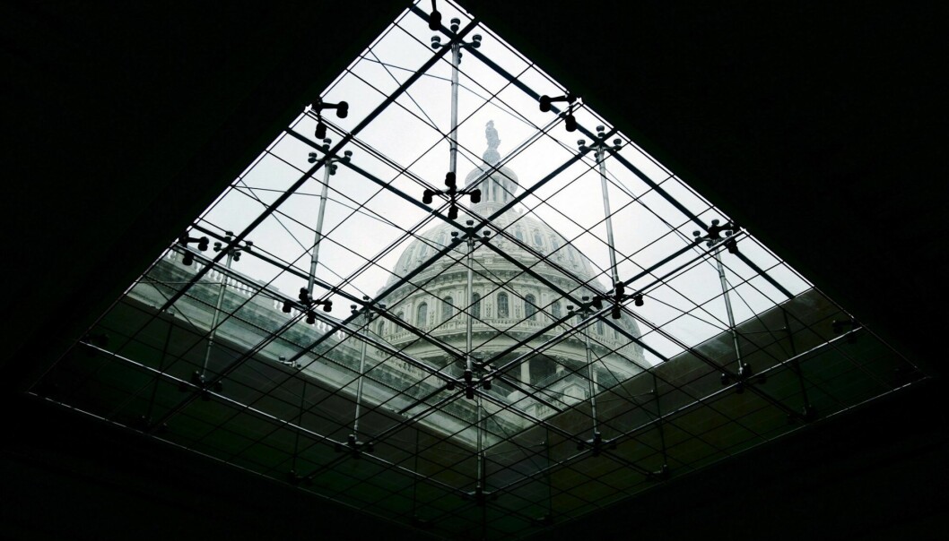 Den amerikanske kongressbygningen sett fra en litt annen vinkel enn ellers. Foto: NTB/AP
