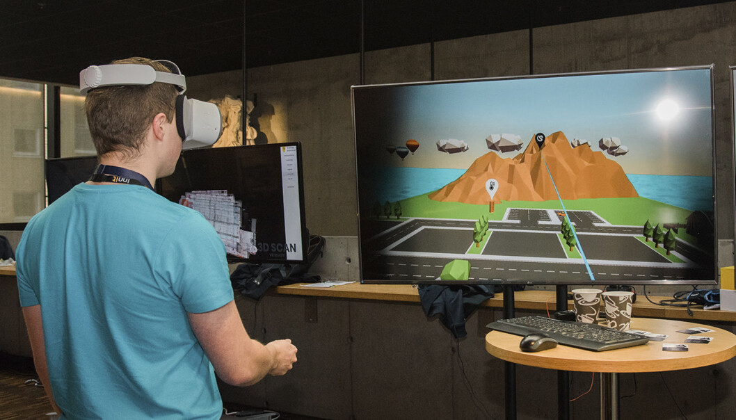 Daniel Johansen, en av utviklerne i Innit, viser frem mattespillet fra VR Education. Foto: Benedicte Tandsæther-Andersen Daniel Johansen, en av utviklerne i Innit, viser frem mattespillet fra VR Education. Foto: Benedicte Tandsæther-Andersen