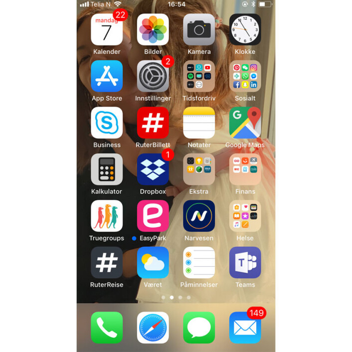 Hoa Le Nguyen sin mobilskjerm. Hoa Le Nguyen sin mobilskjerm.