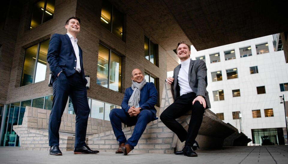 I de gode tidene: Ola Leithe Svalheim i DNB Ventures (fra venstre) sammen med gründerne Risul Islam og Christian Wierød i Unite Living. Foto: Stig B. Fiksdal, DNB Nyheter