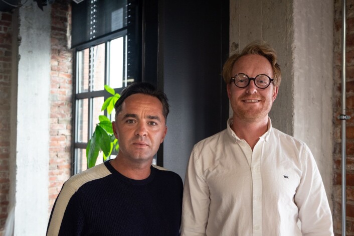 Olly Barnes og Erlend Hausken, medgründer og leder i Voisey. Foto: Torill Henriksen Olly Barnes og Erlend Hausken, medgründer og leder i Voisey. Foto: Torill Henriksen