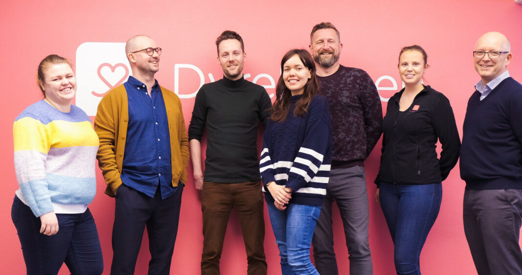 Dyrekassen og Felleskjøpet i allianse - fra venstre: Kundeservicemedarbeider Tonje-Elin Aasebø, daglig leder Roger Holthe Olsen, CMO Øyvind Eriksen, UX designer Alisa Zaytseva, Sjef for forretningsutvikling Retail Norden i Felleskjøpet, Petter Hagfors, Social Media Coordinator Ingrid Djupevåg og styreleder i Dyrekassen.no Hans Kristian Skjold. Dyrekassen og Felleskjøpet i allianse - fra venstre: Kundeservicemedarbeider Tonje-Elin Aasebø, daglig leder Roger Holthe Olsen, CMO Øyvind Eriksen, UX designer Alisa Zaytseva, Sjef for forretningsutvikling Retail Norden i Felleskjøpet, Petter Hagfors, Social Media Coordinator Ingrid Djupevåg og styreleder i Dyrekassen.no Hans Kristian Skjold.