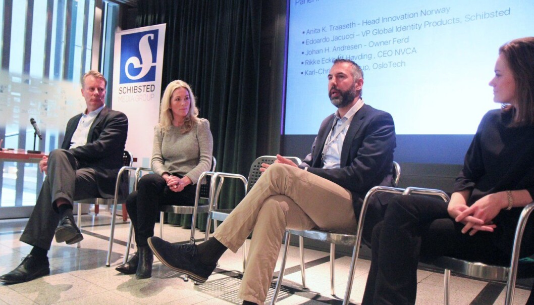 Johan H. Andresen, Edoardo Jacucci, Anita K. Traaseth og Rikke Eckhoff Høvding møttes til en paneldebatt rundt vilkårene for oppstartsselskaper i Norge. Johan H. Andresen, Edoardo Jacucci, Anita K. Traaseth og Rikke Eckhoff Høvding møttes til en paneldebatt rundt vilkårene for oppstartsselskaper i Norge.