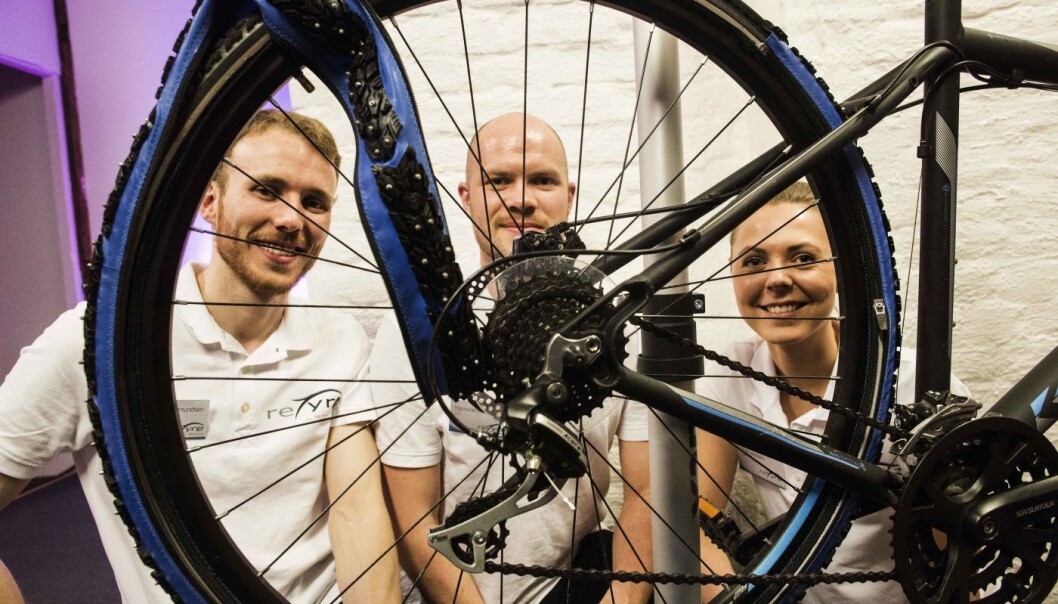 Paul Magne Amundsen, Sigmund Andenes og daværende markedssjef Elise Landsem da Retyre deltok i Angel Challenge-konkurransen. Paul Magne Amundsen, Sigmund Andenes og daværende markedssjef Elise Landsem da Retyre deltok i Angel Challenge-konkurransen.