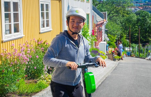 Lime-gründer i Oslo: − Når man parkerer feil med bilen, får man en bot. Over tid kan det være en løsning for sparkesykler.