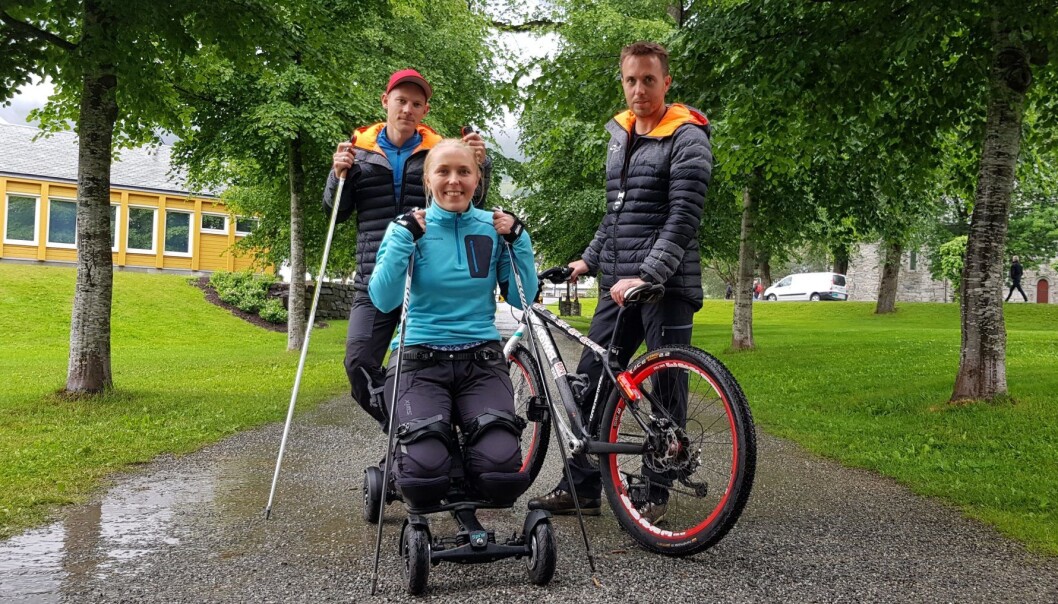 RollerSafe, her ved ansvarlig for produksjon og teknisk utvikling, Henrik Karlstad (bak t.v.) og medgründer og styreleder Morten Østli, satser inn i markedet for hjelpemidler for funksjonshemmede. Der fant de blant annet samarbeid med NTNU-bedriften Exero Technologies, her ved markedsansvarlig Nicoline Saarisilta Bergh og deres rulle-kjelke RollerSafe, her ved ansvarlig for produksjon og teknisk utvikling, Henrik Karlstad (bak t.v.) og medgründer og styreleder Morten Østli, satser inn i markedet for hjelpemidler for funksjonshemmede. Der fant de blant annet samarbeid med NTNU-bedriften Exero Technologies, her ved markedsansvarlig Nicoline Saarisilta Bergh og deres rulle-kjelke