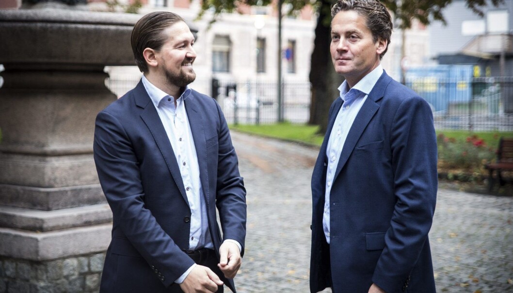 Daglig leder Åsmund Furuseth og styreleder Eilert Hanoa i Kahoot etter børsnotering. Foto: Per-Ivar Nikolaisen Daglig leder Åsmund Furuseth og styreleder Eilert Hanoa i Kahoot etter børsnotering. Foto: Per-Ivar Nikolaisen