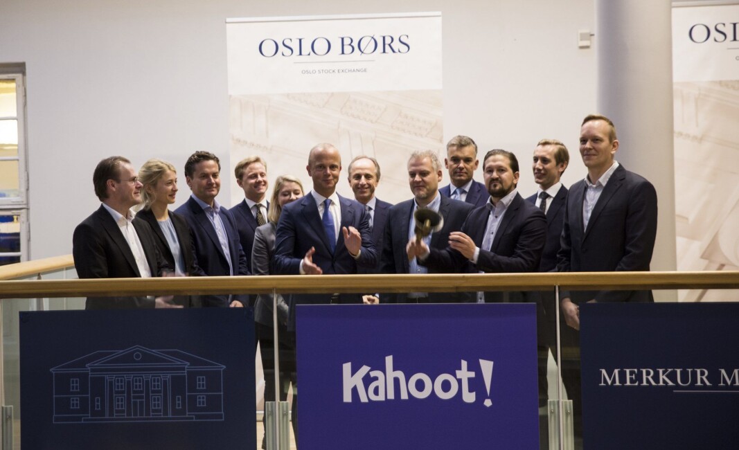Dav'rende daglig leder Åsmund Furuseth i Kahoot ringer i bjella på Oslo Børs torsdag 10. oktober 2019. Dav'rende daglig leder Åsmund Furuseth i Kahoot ringer i bjella på Oslo Børs torsdag 10. oktober 2019.