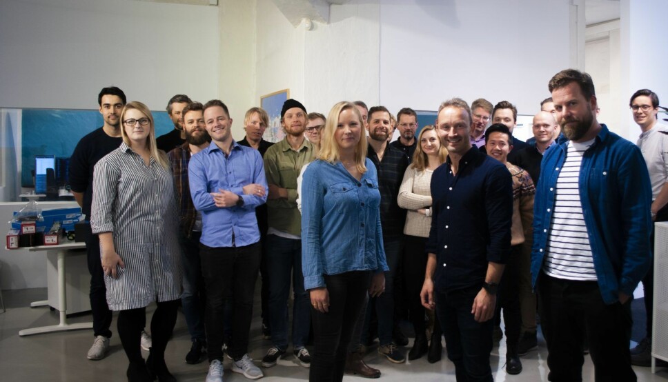 Urban Sharing fylte opp med ansatte i nye lokaler i fjor. 
I front er den daværende ledelsen, med COO Liisa Andersson, CEO Marius Olsen og CTO Johan Høgåsen-Hallesby.