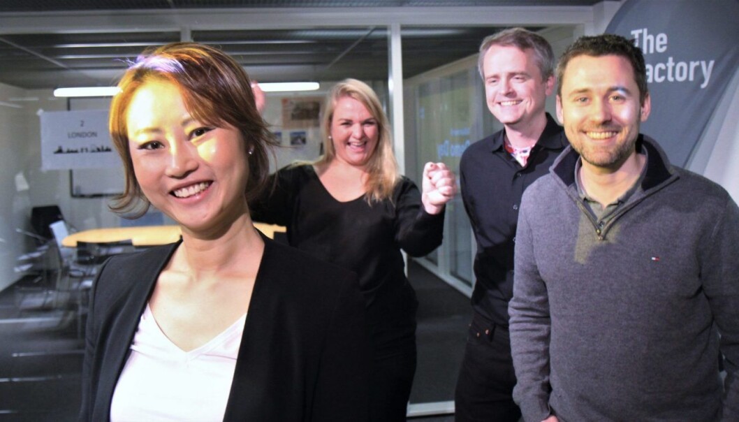 MINVOICE: (f.v) Sonni Christine Jakobsen (CEO), Kjersti Regine Westeng (CCO), Erik vasaasen (CFO), Stian Strandem (CTO). FOTO: Lucas Weldeghebriel
MINVOICE: (f.v) Sonni Christine Jakobsen (CEO), Kjersti Regine Westeng (CCO), Erik vasaasen (CFO), Stian Strandem (CTO). FOTO: Lucas Weldeghebriel