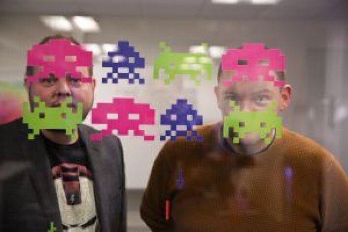 Spaceinvaders. Markedssjef Bent Stamnes og produktsjef Remi Pedersen i Fuse. Foto: Per-Ivar Nikolaisen Spaceinvaders. Markedssjef Bent Stamnes og produktsjef Remi Pedersen i Fuse. Foto: Per-Ivar Nikolaisen