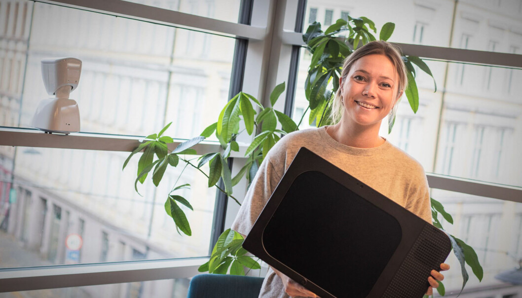 Karen Dolva og No Isolation prøver nye salgsmetoder på Komp-skjermen. Foto: Torill Henriksen Karen Dolva og No Isolation prøver nye salgsmetoder på Komp-skjermen. Foto: Torill Henriksen