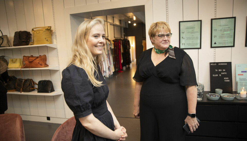 Trine Skei Grande på besøk hos gründer Sigrun Syverud og kjoleutleiebutikken Fjong på Frogner i Oslo tidligere i år. Foto: Tom Hansen / NTB scanpix