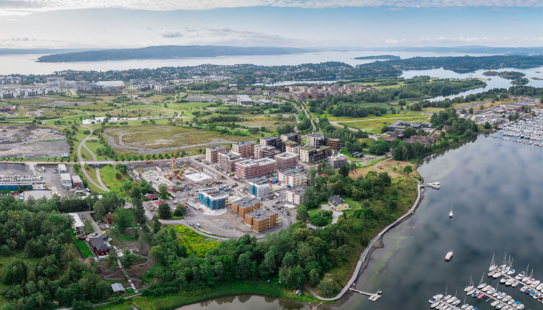 Dronefoto av Fornebulandet tatt i forbindelse med utbyggingen på Oksenøya for OBOS. Dronefoto av Fornebulandet tatt i forbindelse med utbyggingen på Oksenøya for OBOS.