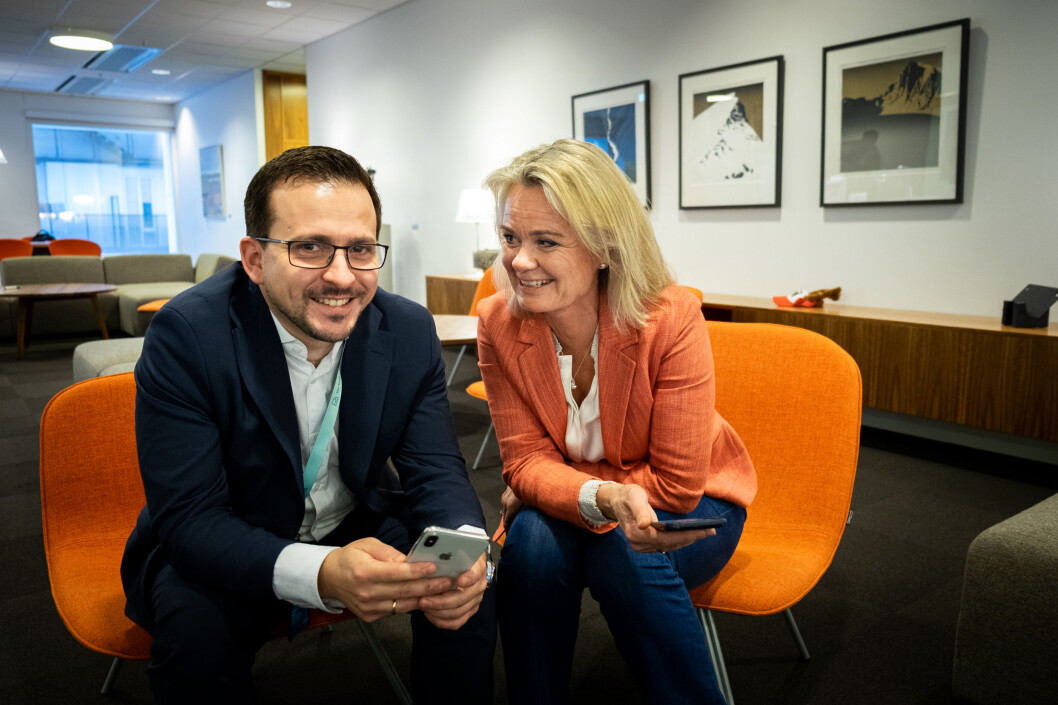 Nicolai Rygh, leder for IT-utvikling i personmarkedet i DNB og Ingjerd Blekeli Spiten, leder for personmarkedet i DNB. Nicolai Rygh, leder for IT-utvikling i personmarkedet i DNB og Ingjerd Blekeli Spiten, leder for personmarkedet i DNB.
