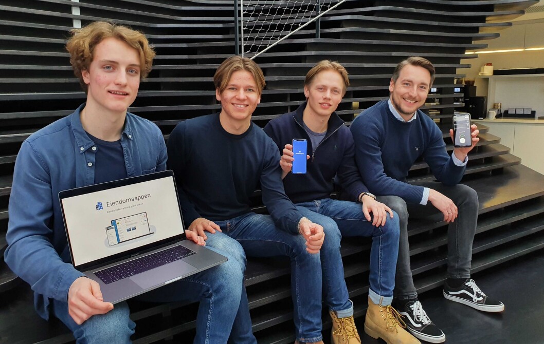 F.v. Ole Ekern, Steinar Seim, Kristoffer Moe Lundquist i Eiendomsappen, sammen med Pål Berget fra Unloc. F.v. Ole Ekern, Steinar Seim, Kristoffer Moe Lundquist i Eiendomsappen, sammen med Pål Berget fra Unloc.