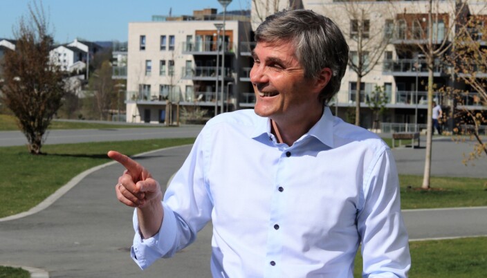 Pilene peker oppover for Cognite og stjernegründer John Markus Lervik. Pilene peker oppover for Cognite og stjernegründer John Markus Lervik.