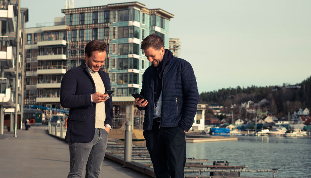 Nå satser også AF Eiendom på digitale nøkler. Finn Magnus Holden (til venstre), forretningsutvikler Unloc, og Marius
Leiddal, eiendomsutvikler i AF Eiendom. Nå satser også AF Eiendom på digitale nøkler. Finn Magnus Holden (til venstre), forretningsutvikler Unloc, og Marius
Leiddal, eiendomsutvikler i AF Eiendom.