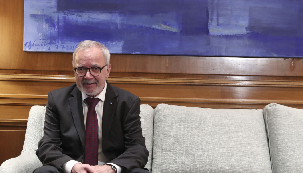 Presidenten i den europeiske investeringsbanken, Werner Hoyer.(AP Photo/Petros Giannakouris) Presidenten i den europeiske investeringsbanken, Werner Hoyer.(AP Photo/Petros Giannakouris)
