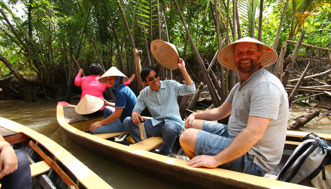 Foto: Mekong Delta, Vietnam- Leder for produktutvikling i Imatis, Espen Semb og Team-leder Thai. Foto: Mekong Delta, Vietnam- Leder for produktutvikling i Imatis, Espen Semb og Team-leder Thai.