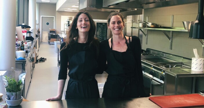 Frøya Hetzel og Kristine Bakk i selskapet To Ghost. Frøya Hetzel og Kristine Bakk i selskapet To Ghost.