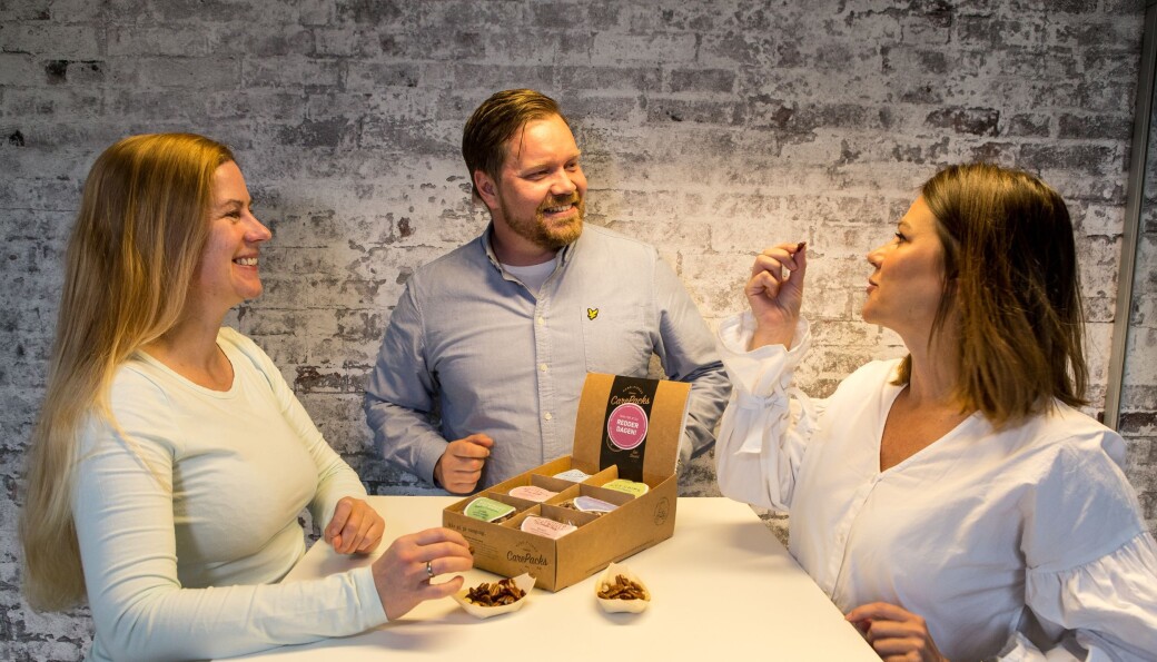 Carepacks måtte skrote embalasjen for sitt sunne snack da coronaen kom. Christin Westby, Stig Ola Johansen og Christina Engelsen. Carepacks måtte skrote embalasjen for sitt sunne snack da coronaen kom. Christin Westby, Stig Ola Johansen og Christina Engelsen.