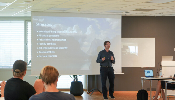 Psykolog og gründer av Lifekeys, Gudmundur Ebenezer, har holdt kurs for startups på StartupLab Psykolog og gründer av Lifekeys, Gudmundur Ebenezer, har holdt kurs for startups på StartupLab