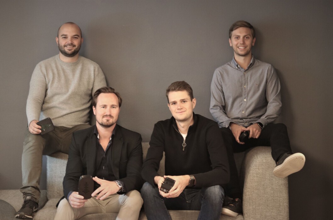 Waved-teamet. F.v. CEO Daniel Harper, CFO Jonas Andersen, CTO Endre Hauge Paulsen og CMO Fredrik Sande. Alle er medgründere av selskapet. Waved-teamet. F.v. CEO Daniel Harper, CFO Jonas Andersen, CTO Endre Hauge Paulsen og CMO Fredrik Sande. Alle er medgründere av selskapet.