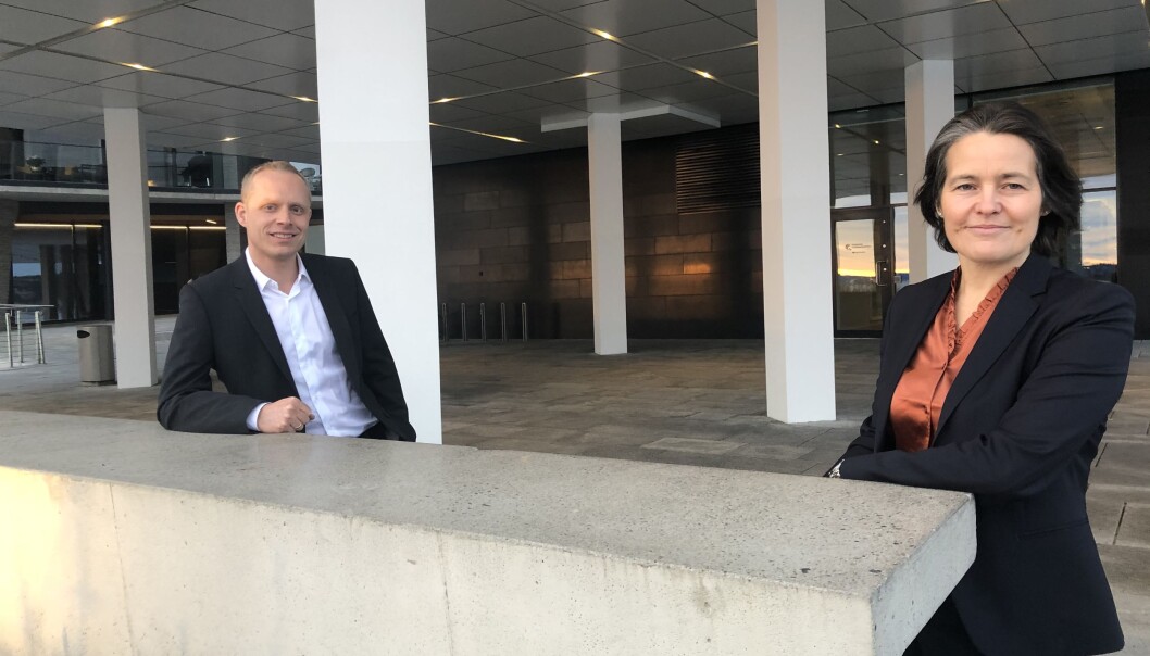 Bård Myrstad i Simplifai og Kjersti Kanne i Elop. Bård Myrstad i Simplifai og Kjersti Kanne i Elop.