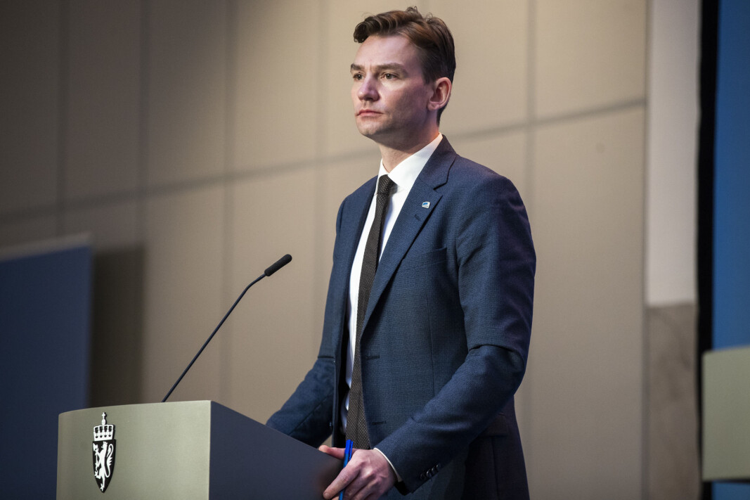 Forsknings- og høyere utdanningsminister Henrik Asheim (H) er fornøyd med at norske aktører har hentet over 13 milliarder kroner fra EU-programmet Horisont 2020 de siste seks årene. Forsknings- og høyere utdanningsminister Henrik Asheim (H) er fornøyd med at norske aktører har hentet over 13 milliarder kroner fra EU-programmet Horisont 2020 de siste seks årene.