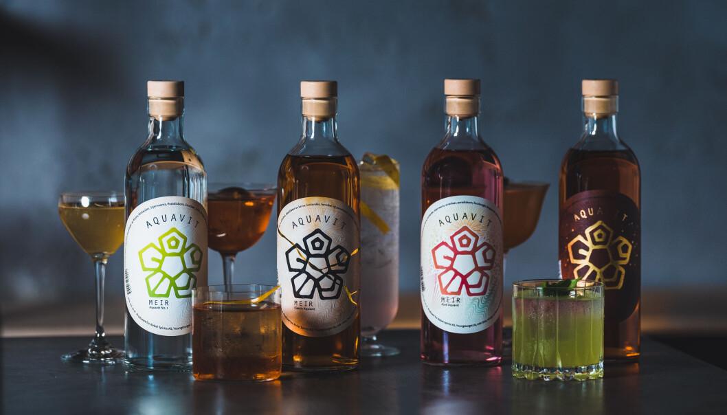 MEIR Aquavit: Rebel Spirits har hittil utviklet fire akevitter i MEIR-serien. Porteføljen bestående av en blank akevitt med lime, en rosa akevitt med grapefrukt, og to brune norske akevitter viser hvor allsidig akevitt kan være – enten som ingrediens i cocktails eller til å nyte ren. MEIR Aquavit: Rebel Spirits har hittil utviklet fire akevitter i MEIR-serien. Porteføljen bestående av en blank akevitt med lime, en rosa akevitt med grapefrukt, og to brune norske akevitter viser hvor allsidig akevitt kan være – enten som ingrediens i cocktails eller til å nyte ren.